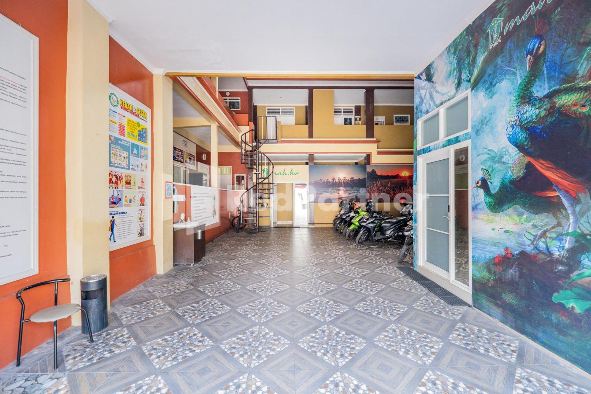 Отель Omah Kalimosodo Mitra Reddoorz Near Stasiun Malang Kota Baru Экстерьер фото